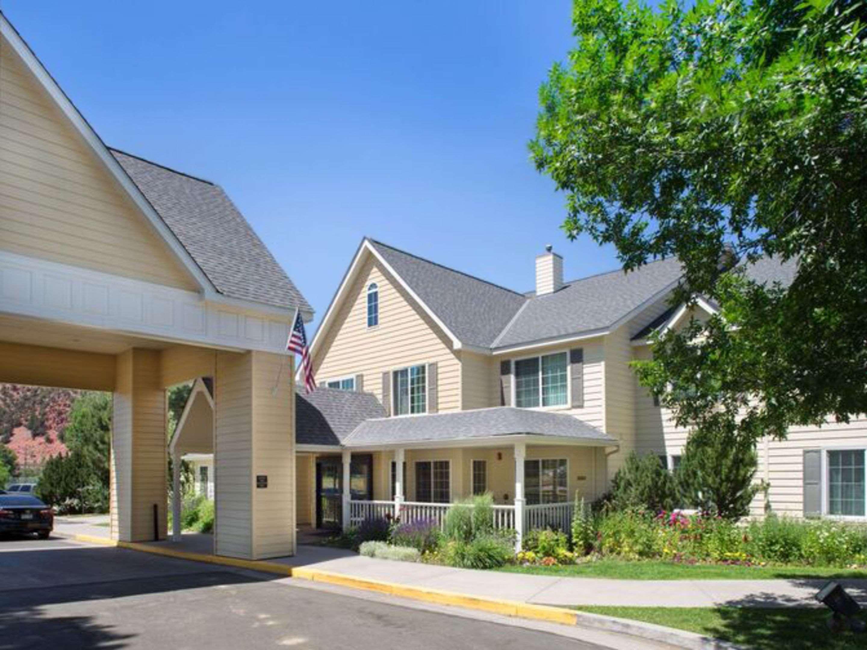 Comfort Inn & Suites Carbondale On The Roaring Fork Exterior photo